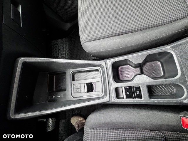 Volkswagen Caddy 2.0 TDI DSG - 11