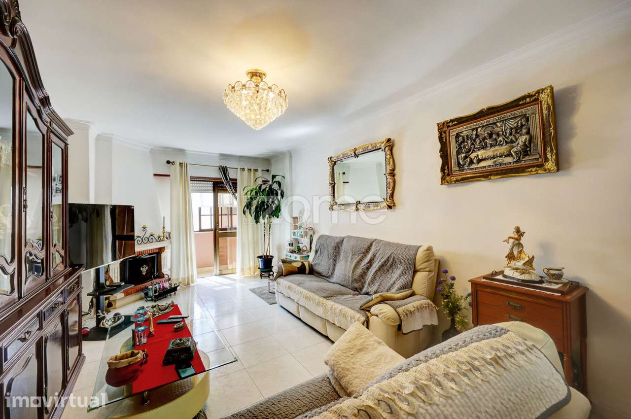 Penthouse em duplex T2+4 com terraço – Casal do Cotão - Grande imagem: 4/49