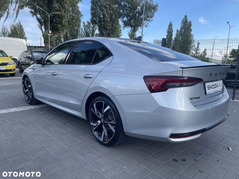 Skoda Octavia 1.5 TSI mHEV Sportline DSG - 10