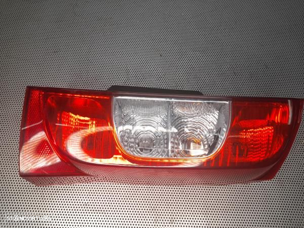 Farolim Dto Fiat Fiorino Caixa/Combi (225_) - 4