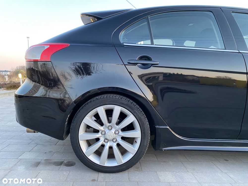 Mitsubishi Lancer 1.8 Intense - 33