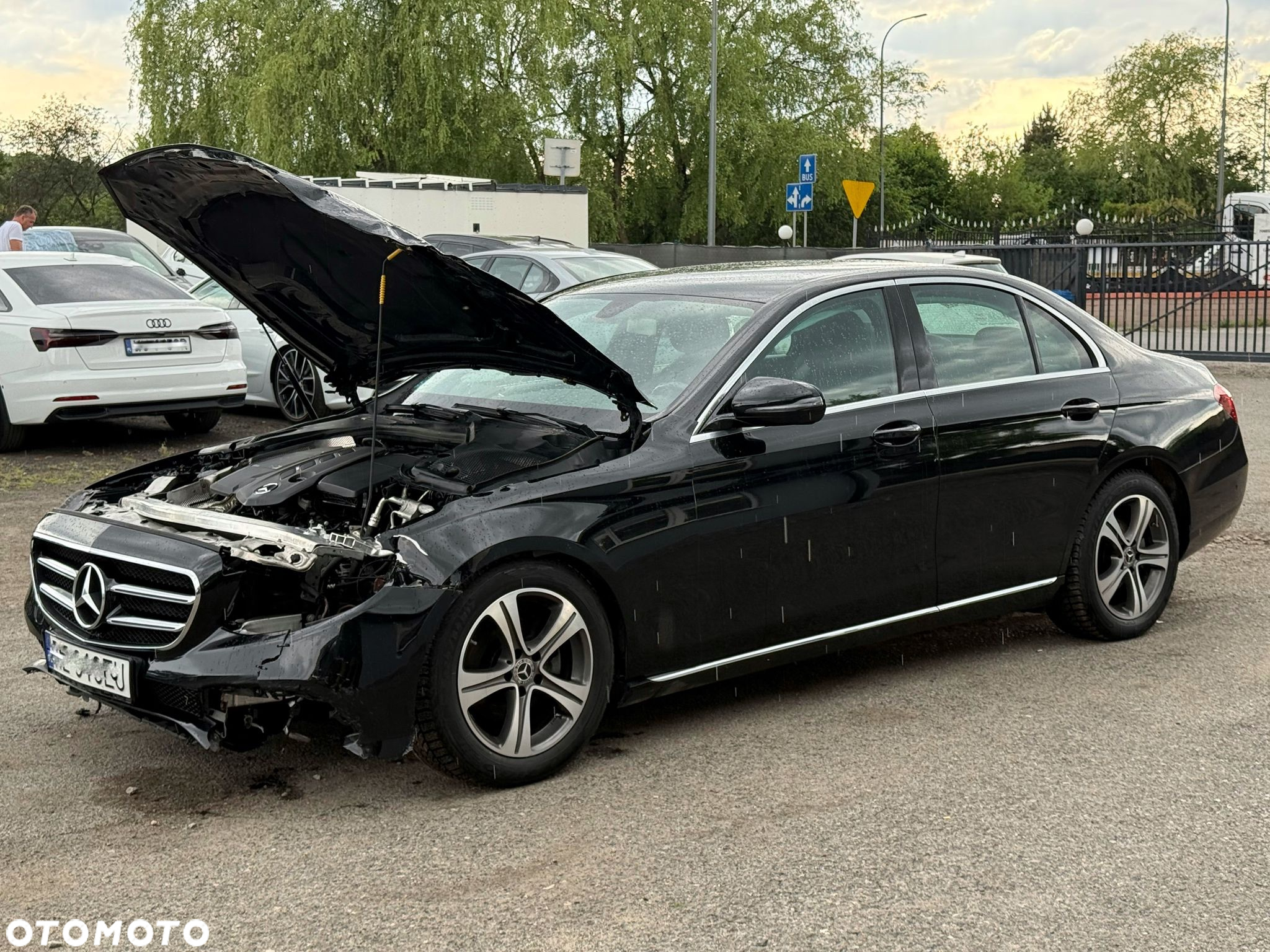 Mercedes-Benz Klasa E 220 d 9G-TRONIC - 11
