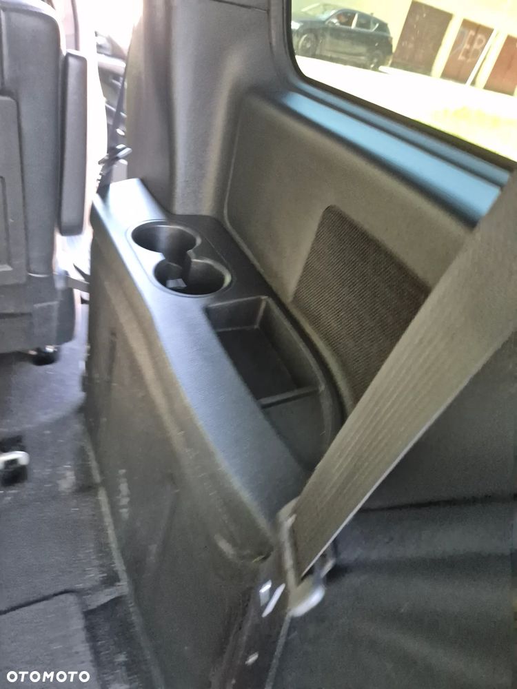 Dodge Grand Caravan - 22