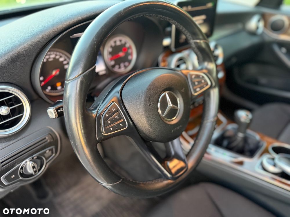 Mercedes-Benz Klasa C 180 (BlueEFFICIENCY) Elegance - 17