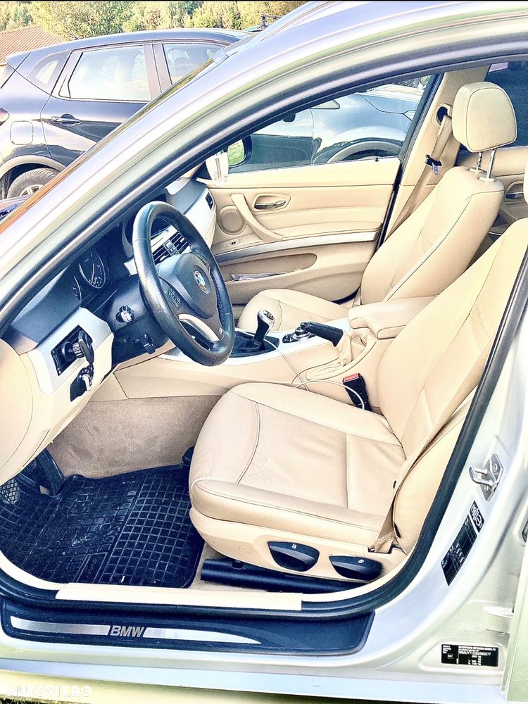 BMW Seria 3 320d EfficientDynamics Edition - 8