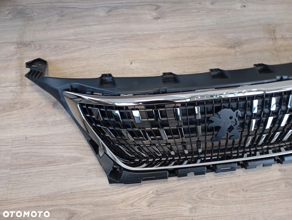 ATRAPA GRILL PEUGEOT 3008 II - 3