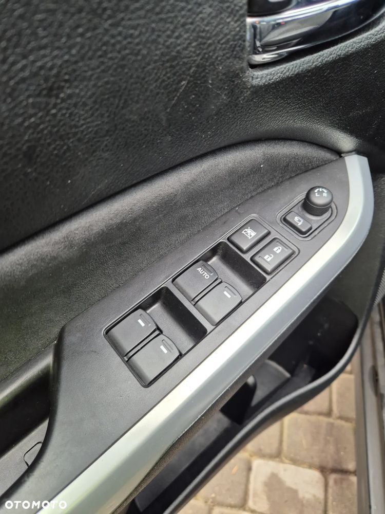 Suzuki Vitara 1.6 (4x4) Allgrip Comfort+ - 14