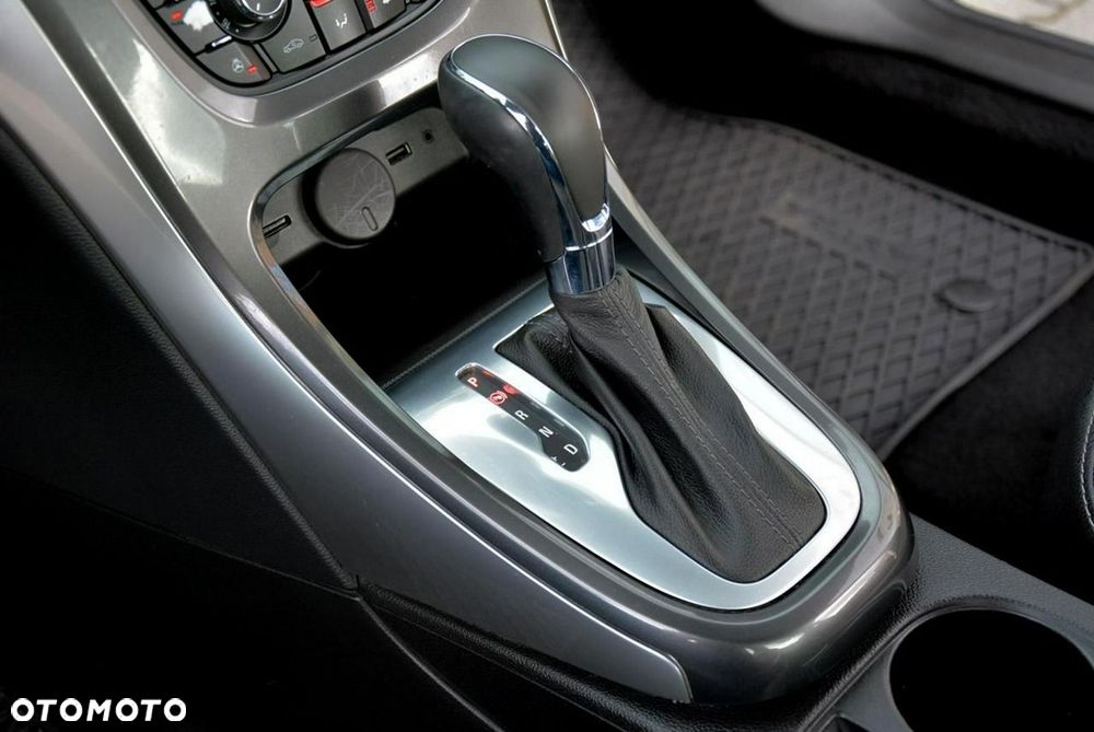 Opel Astra 2013