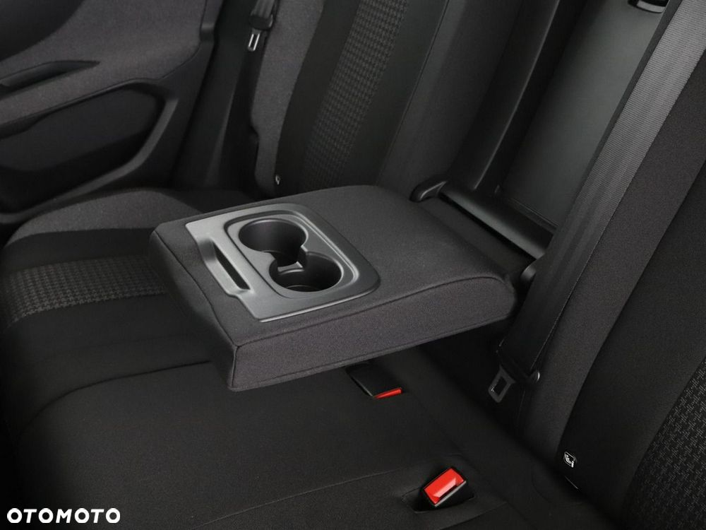 Peugeot 3008 1.2 PureTech Active Pack S&S - 36