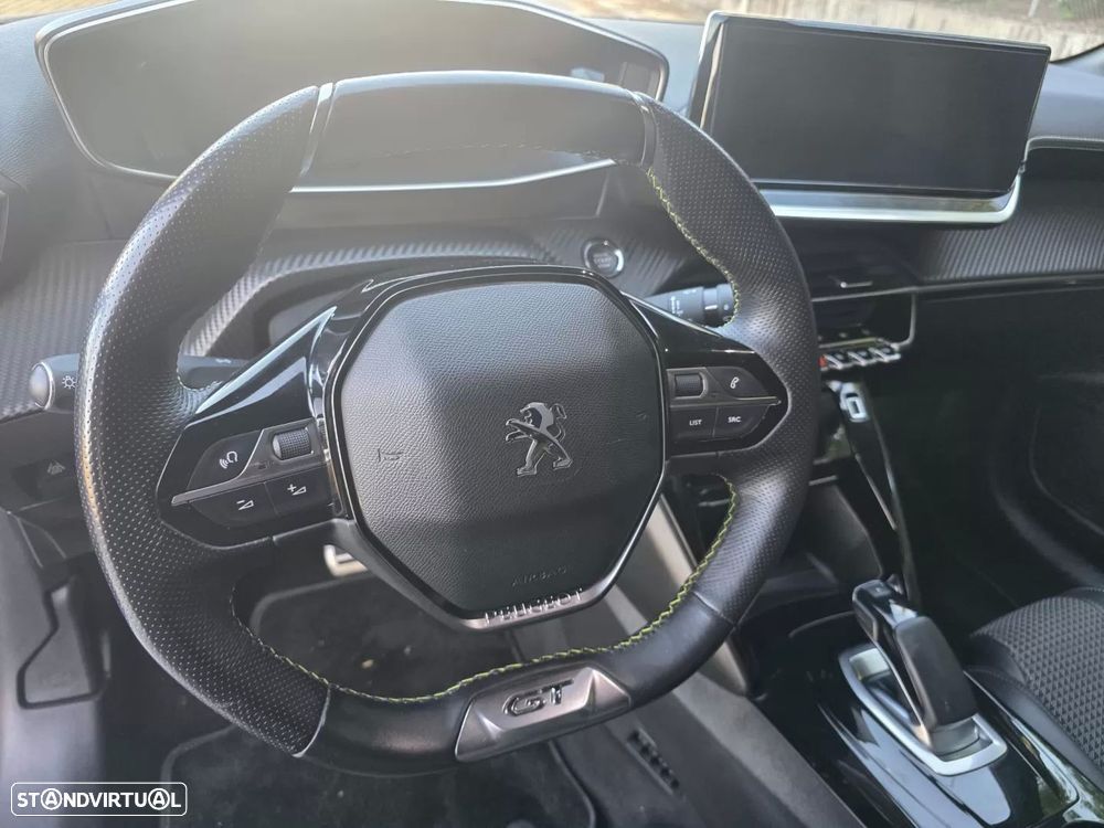Peugeot e-208 - 25
