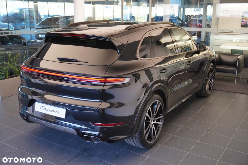 Porsche Cayenne - 12