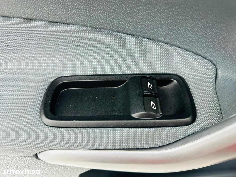 FORD Fiesta 2009 — imagine 11