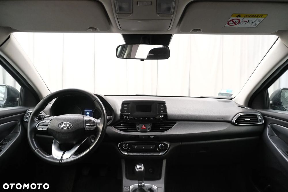 Hyundai i30 1.5 DPI Modern - 6