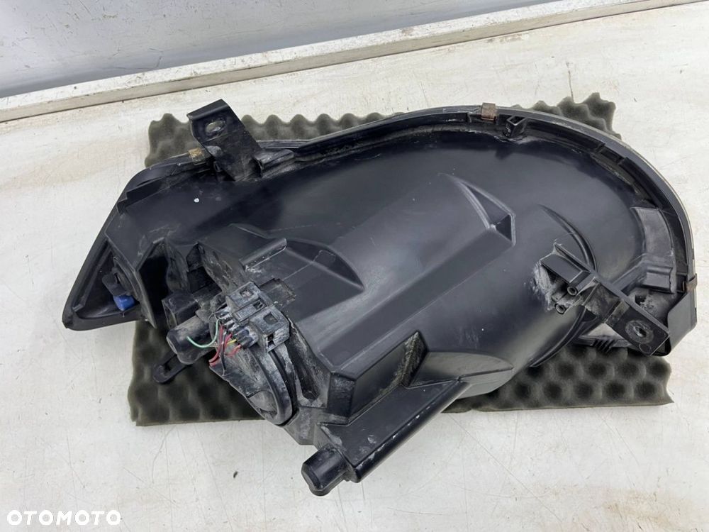 Lampa reflektor Mitsubishi Colt 6 VI Z30 LIFT 08-12r. PRAWA przednia ORYGINALNA prawy przód EUROPA - 14