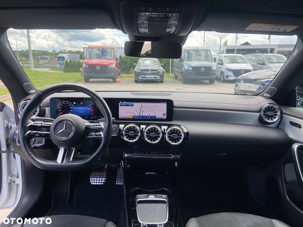 Mercedes-Benz CLA 200 AMG Line 7G-DCT - 10