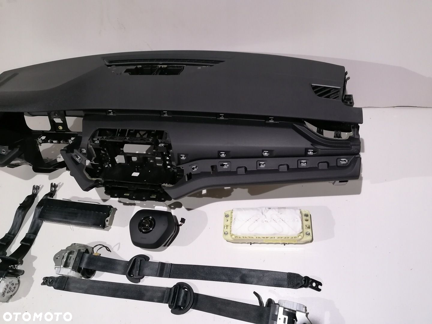 SKODA OCTAVIA 4 IV DESKA KONSOLA AIRBAG PASY ORYGINAŁ ZGRZEWANA NAKŁADKA - 3