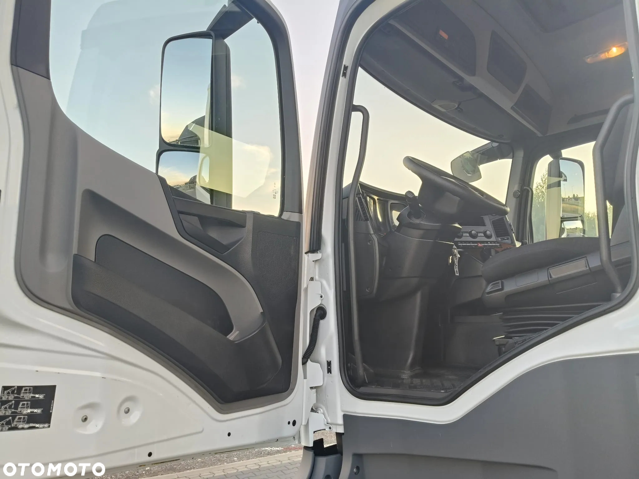 Mercedes-Benz ANTOS 2540 / 6x2 / HAKOWIEC 20t / EURO 6 / - 15