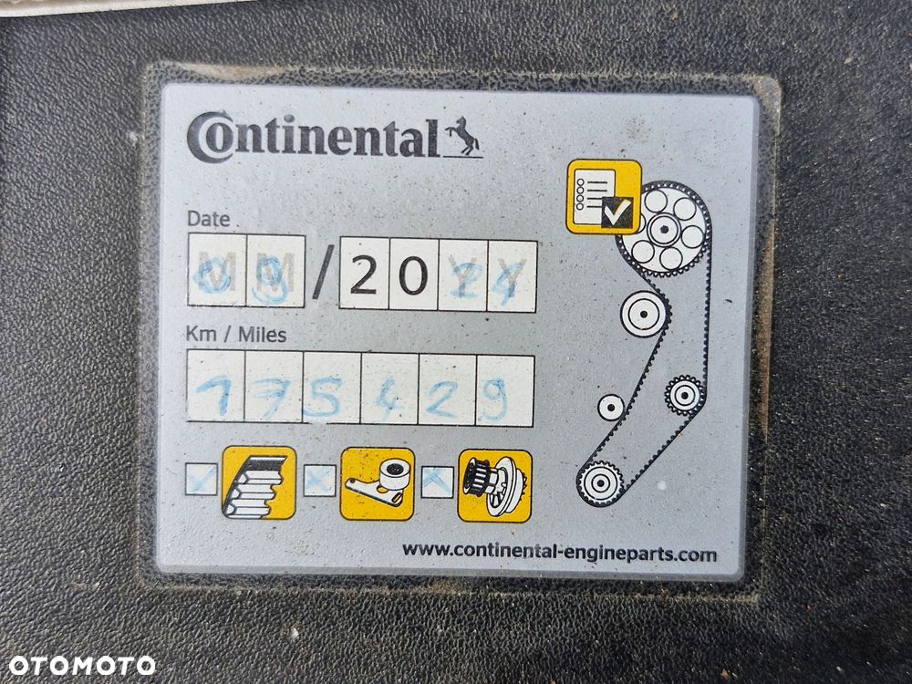 Ford Kuga 2.0 TDCi 4x4 Titanium - 30