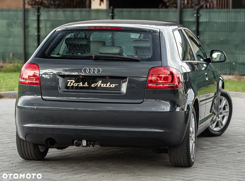 Audi A3 3-drzwiowe 1.6 TDI DPF S tronic Attraction - 13