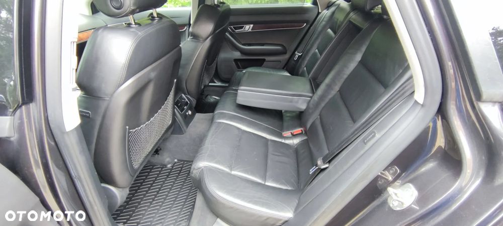 Audi A6 Allroad - 14