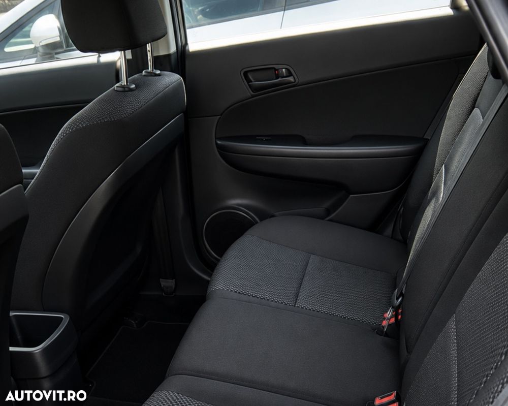 Hyundai i30 1.4MPi Highway - 9