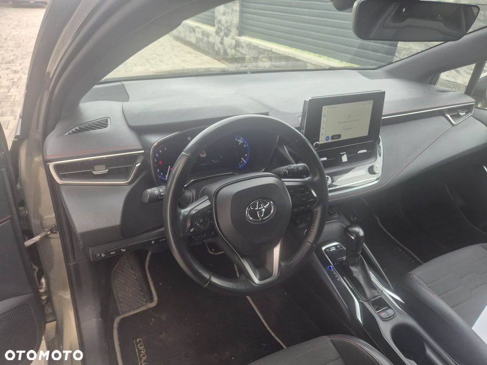 Toyota Corolla - 13