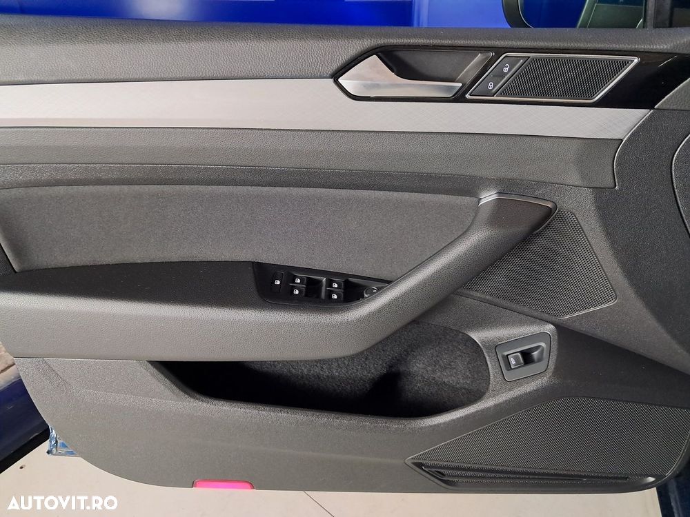 Volkswagen Passat - 9
