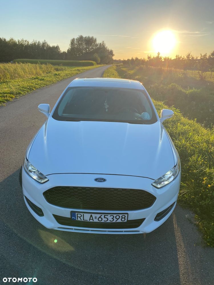 Ford Fusion - 2