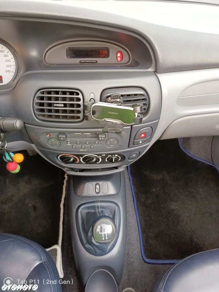 Renault Megane 2.0i - 14