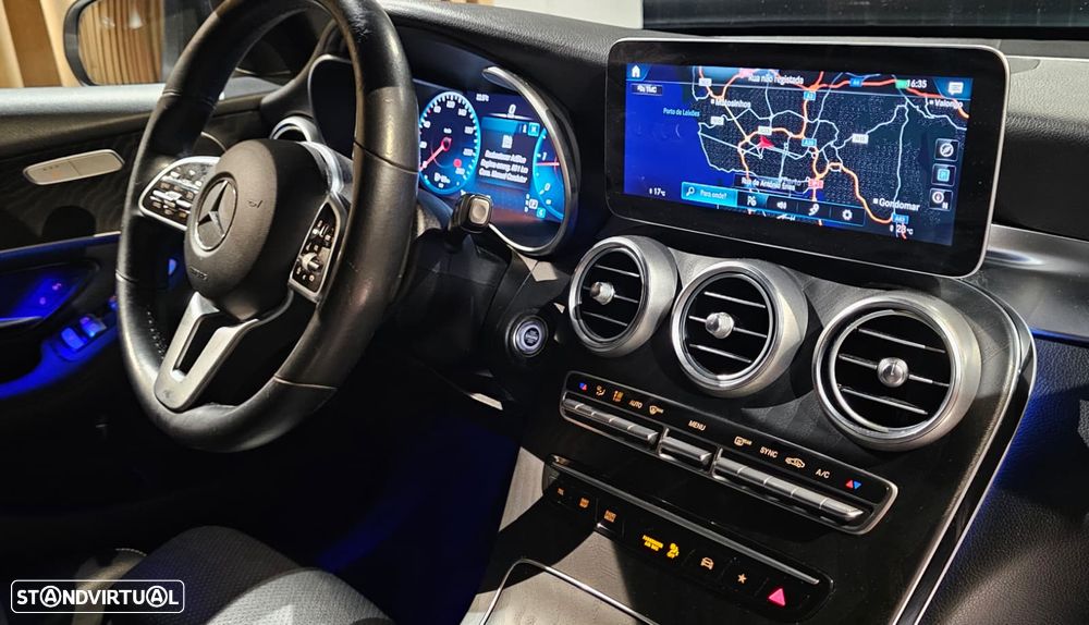 Mercedes-Benz GLC 220 d 4Matic 9G-TRONIC Exclusive - 37