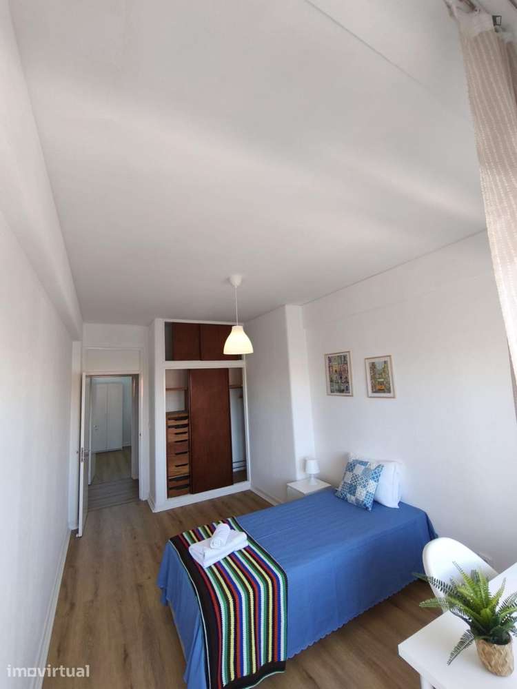 Quarto - localizado em Entrecampos Lisbon - Grande imagem: 3/8