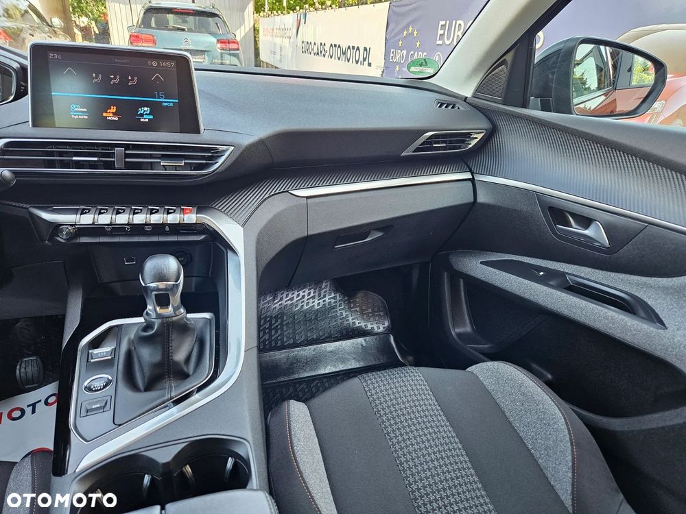 Peugeot 5008 1.2 PureTech Active Pack S&S - 28