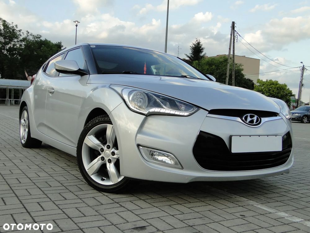 Hyundai Veloster 1.6 Premium - 29