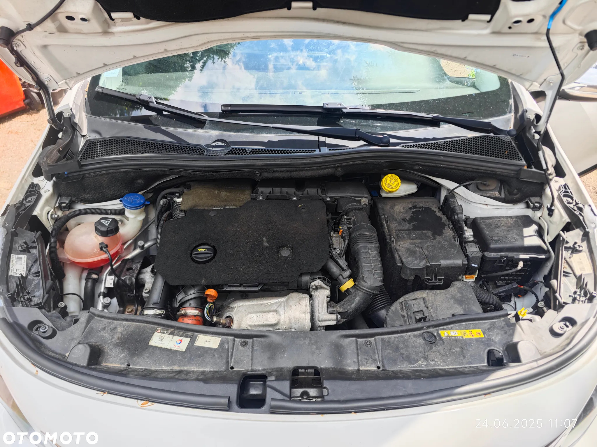 Peugeot 2008 BlueHDi 100 STOP & START Style - 10