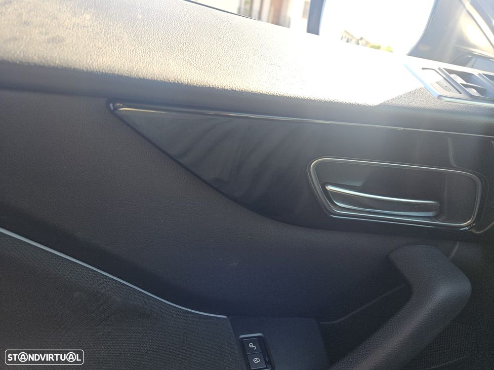 Jaguar F-Pace 2.0 i4D Pure - 28
