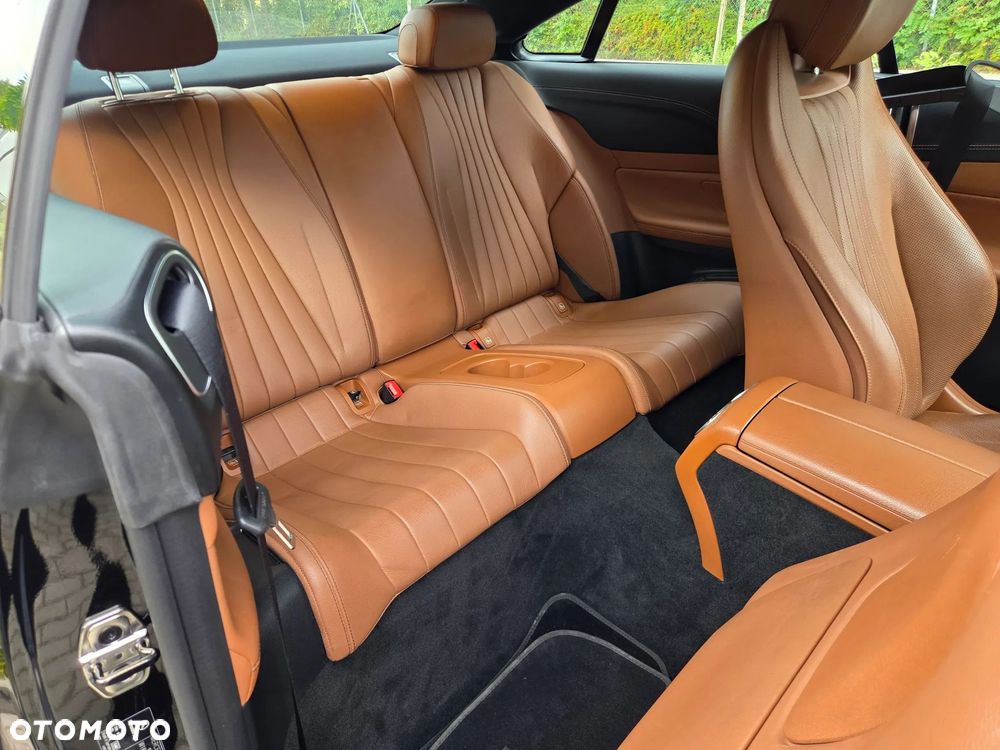 Mercedes-Benz Klasa E 400 d 4Matic 9G-TRONIC AMG Line - 32