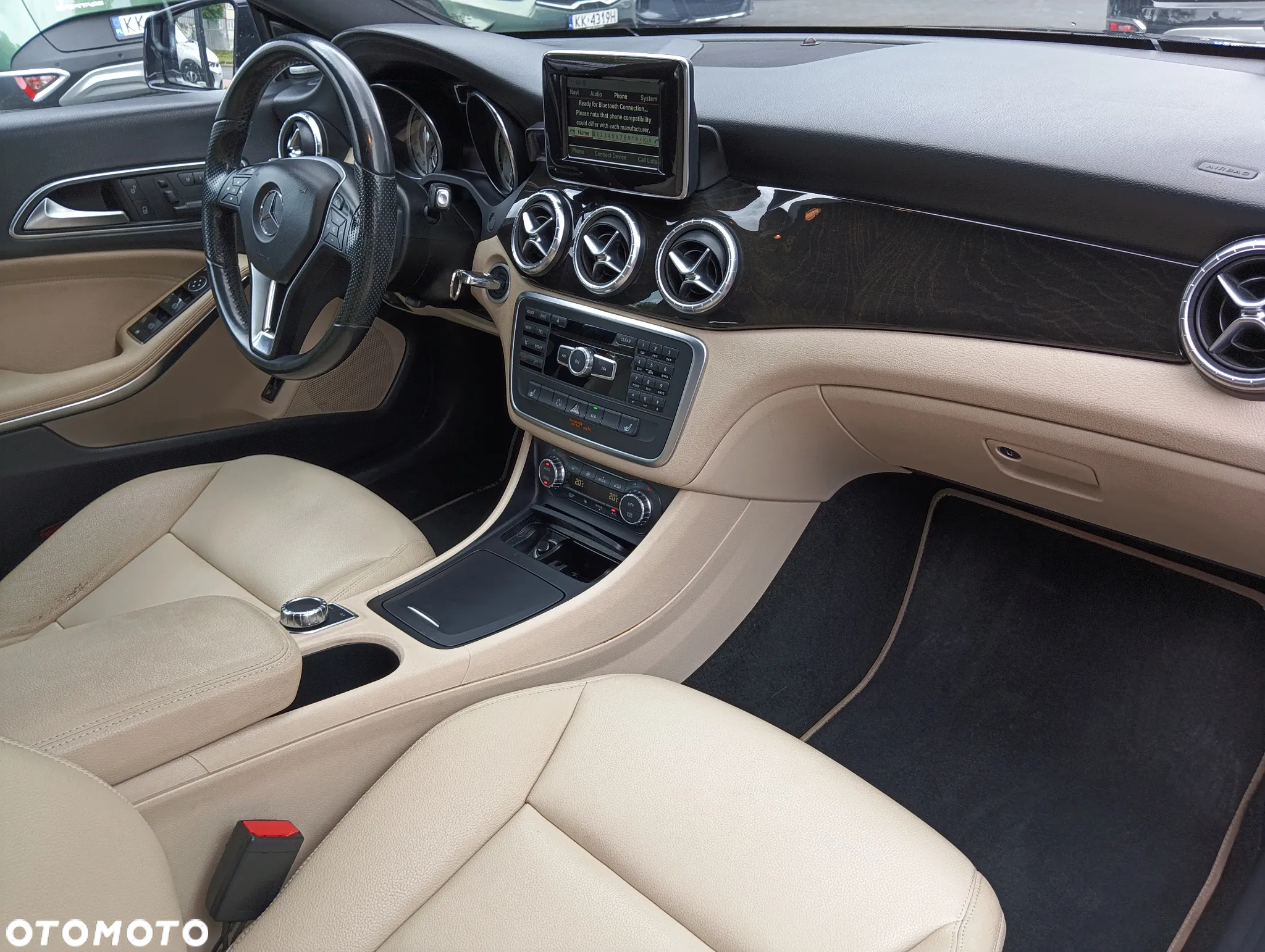 Mercedes-Benz CLA 250 4-Matic - 12