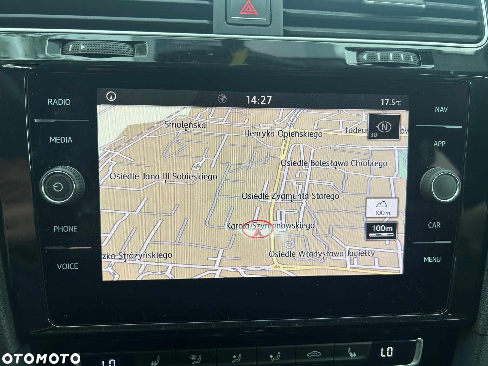 Volkswagen Golf VII 1.5 TSI BMT Evo Highline DSG - 23