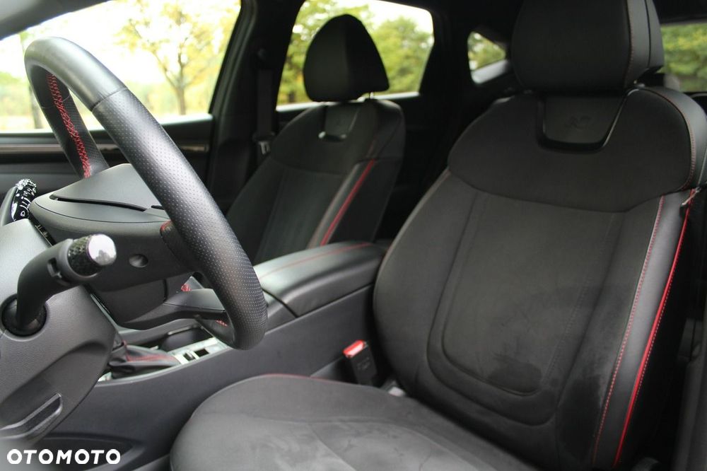 Hyundai Tucson - 16