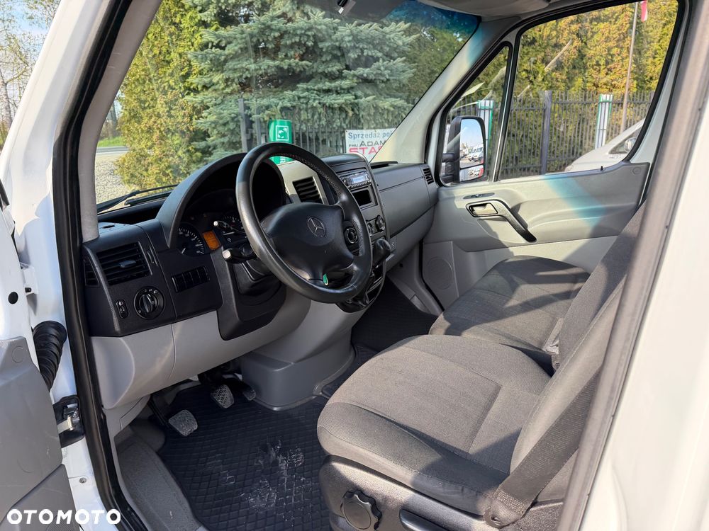 Mercedes-Benz Sprinter 516 CDI Chlodnia Winda Xarios 350 12/230v - 7