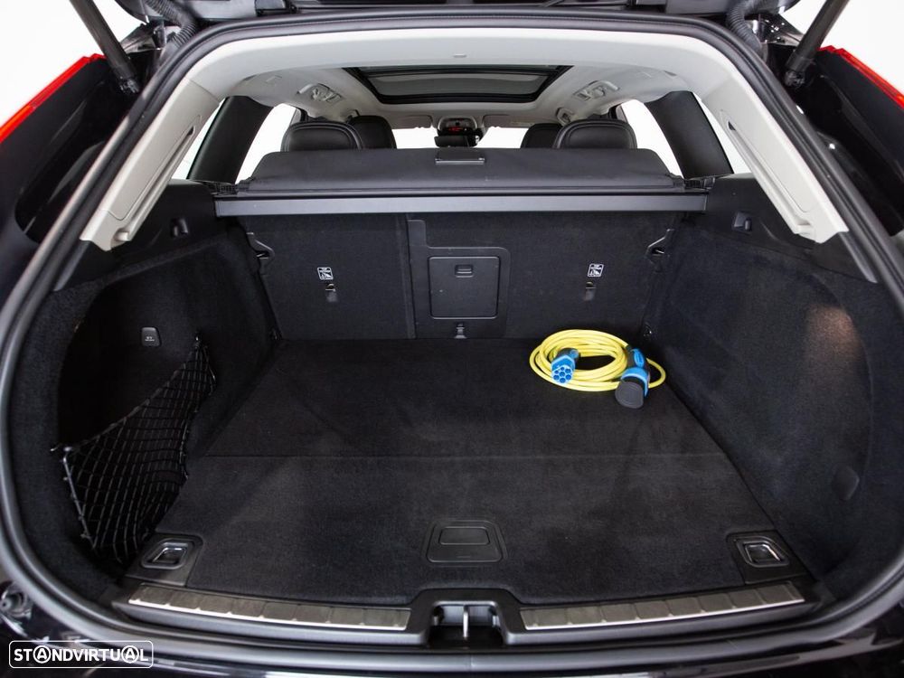 Volvo XC 60 2.0 T8 PHEV Momentum AWD - 13