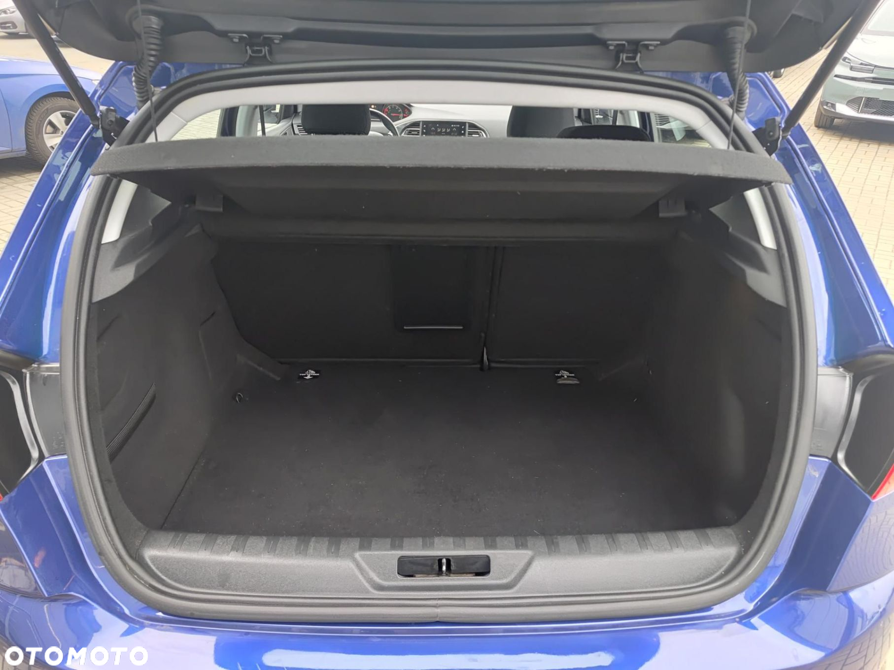 Peugeot 308 1.2 PureTech Active Pack S&S EAT8 - 20