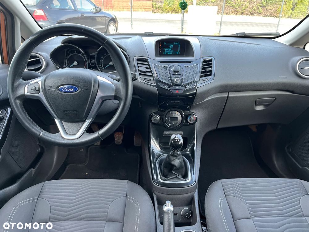 Ford Fiesta 1.0 EcoBoost Titanium - 24