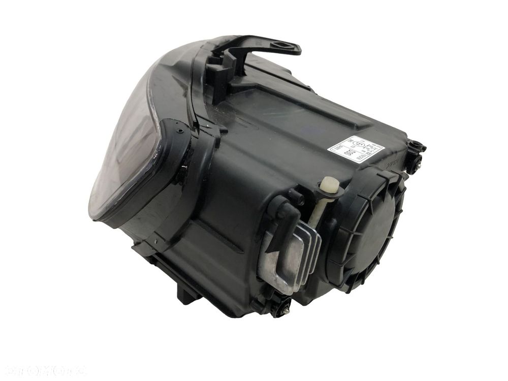 Audi A3 (8V) 06.2012-07.2016 Sedan Reflektor / Lampa przednia lewa Bi-Xenon - 6