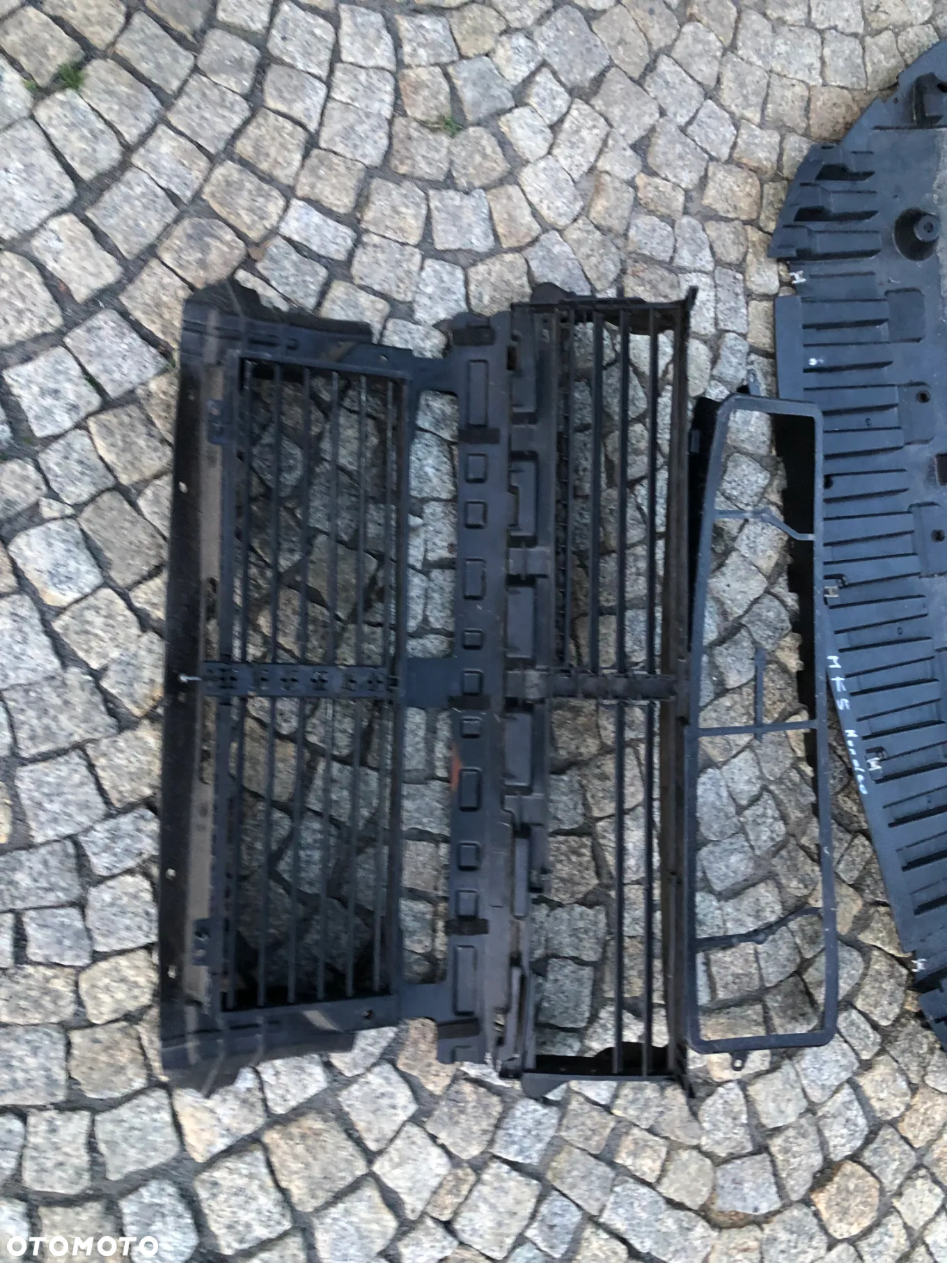 MONDEO MK5 MASKA GRILL PAS ZALUZJA INNE - 8