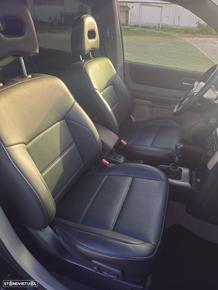 Nissan X-Trail 2.2 DCi 4x4 Elegance - 10