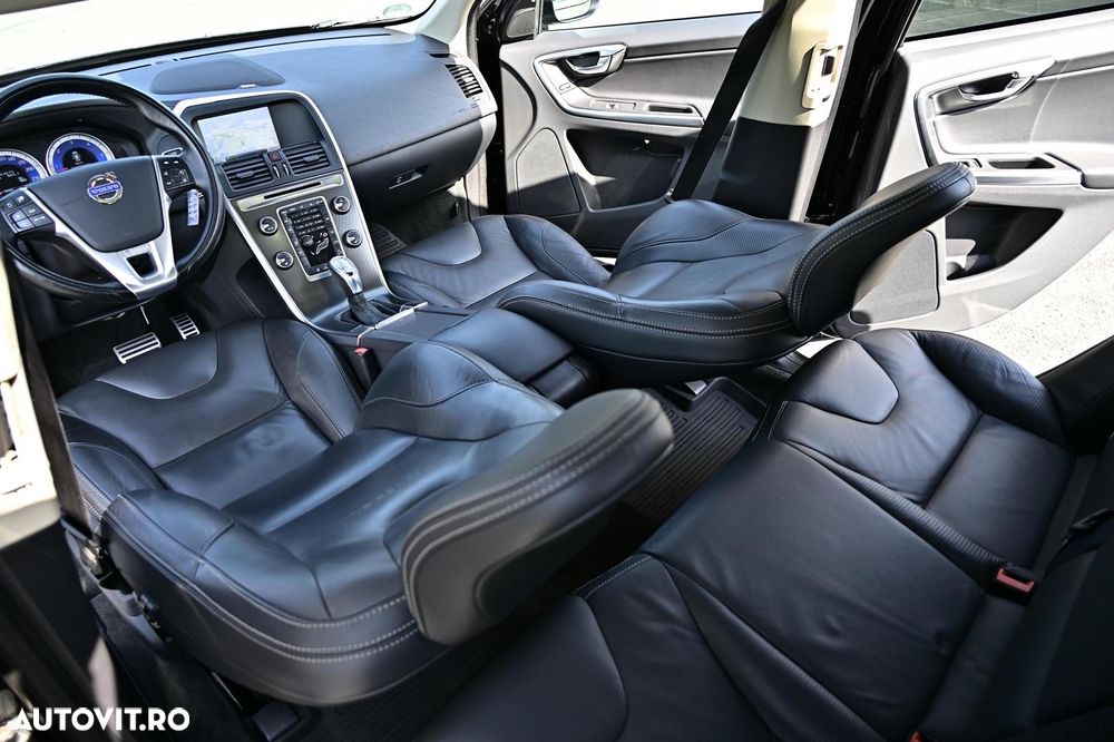 Volvo XC 60 D5 AWD Aut. RDesign - 19
