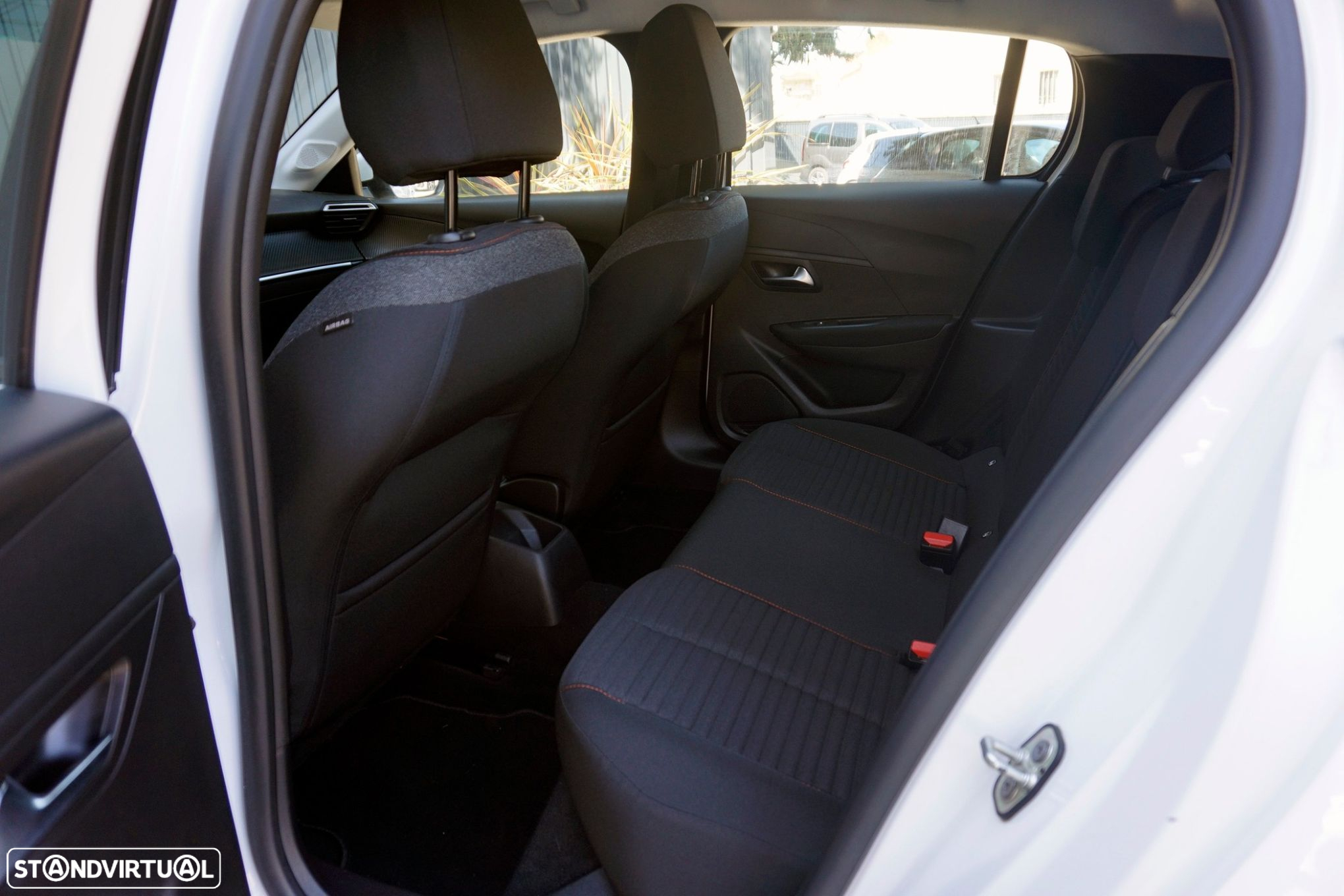 Peugeot 208 1.2 PureTech Active - 10