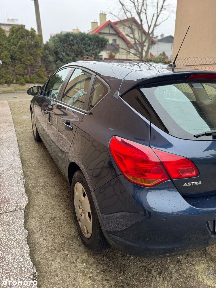 Opel Astra - 6