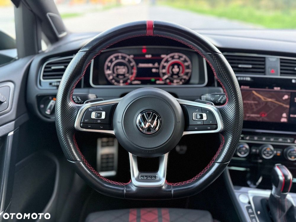 Volkswagen Golf 2.0 TSI GTI TCR DSG - 18